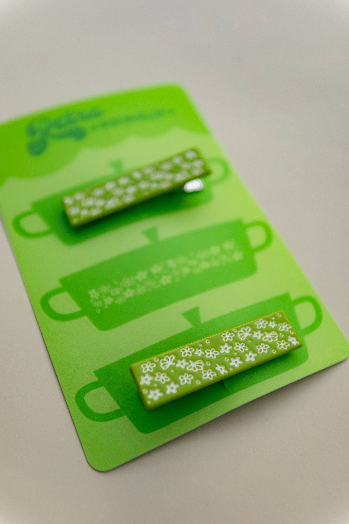 Daisy Pyrex-Inspired Floral Hair Clip Set