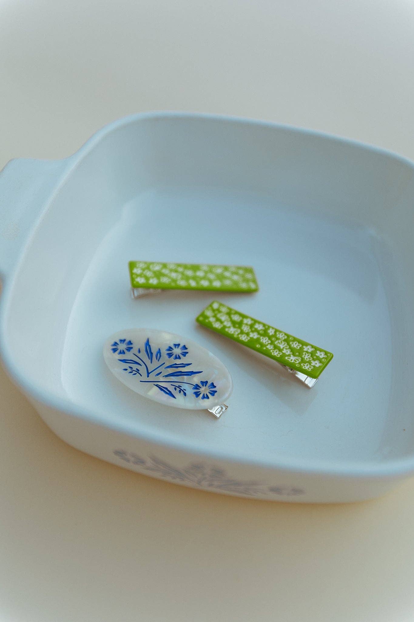 Daisy Pyrex-Inspired Floral Hair Clip Set