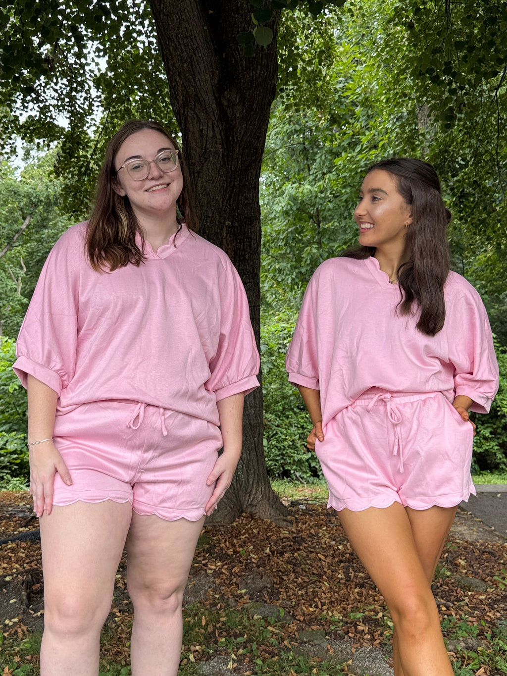 Scalloped Simple Set